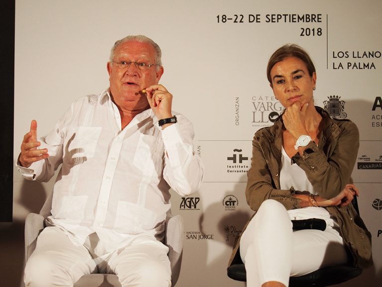 J.J. Armas Marcelo y Carmen Posadas