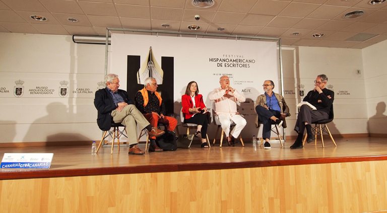 Gonzalo Celorio, Luis León Barreto, Mónica Lavín, J.J. Armas Marcelo, Carlos Franz y Alberto Ruy Sánchez