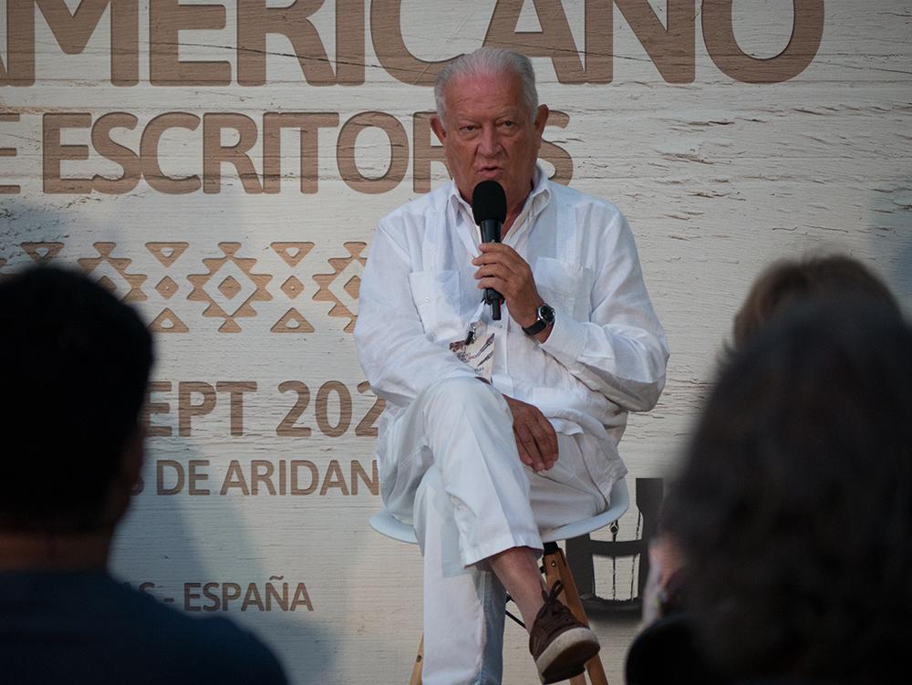 saludo_FIL_HAY_hispanoamericano_de_escritores_2020-3