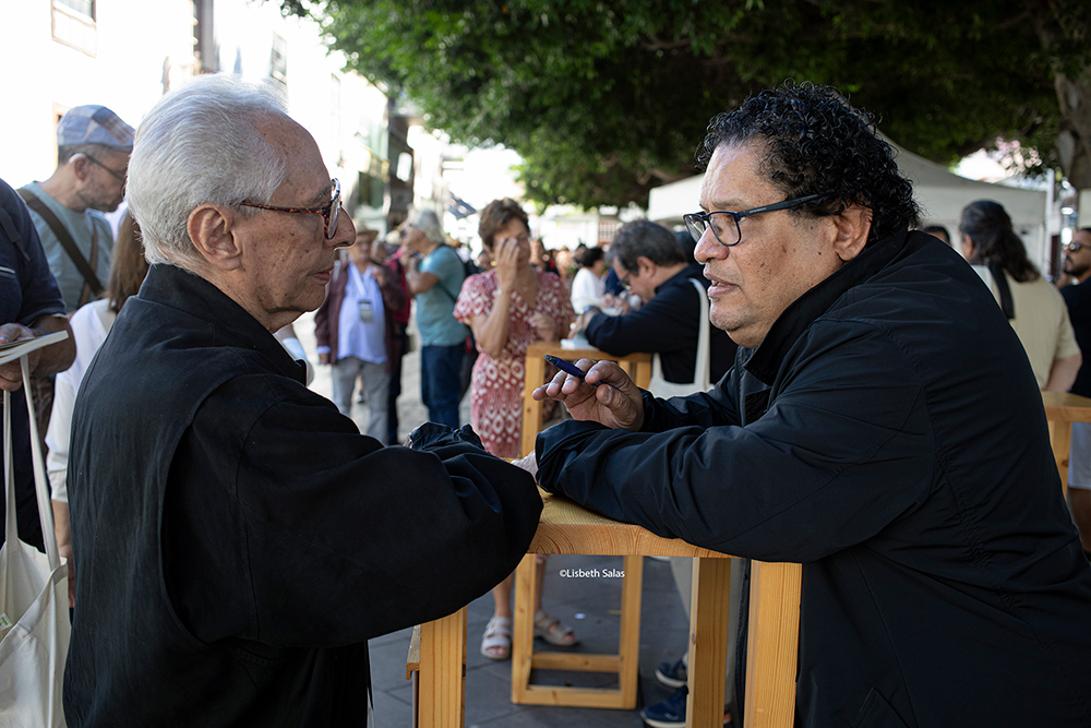 JOSÉ BALZA Y JUAN CARLOS CHIRINOS - © LISBETH SALAS
